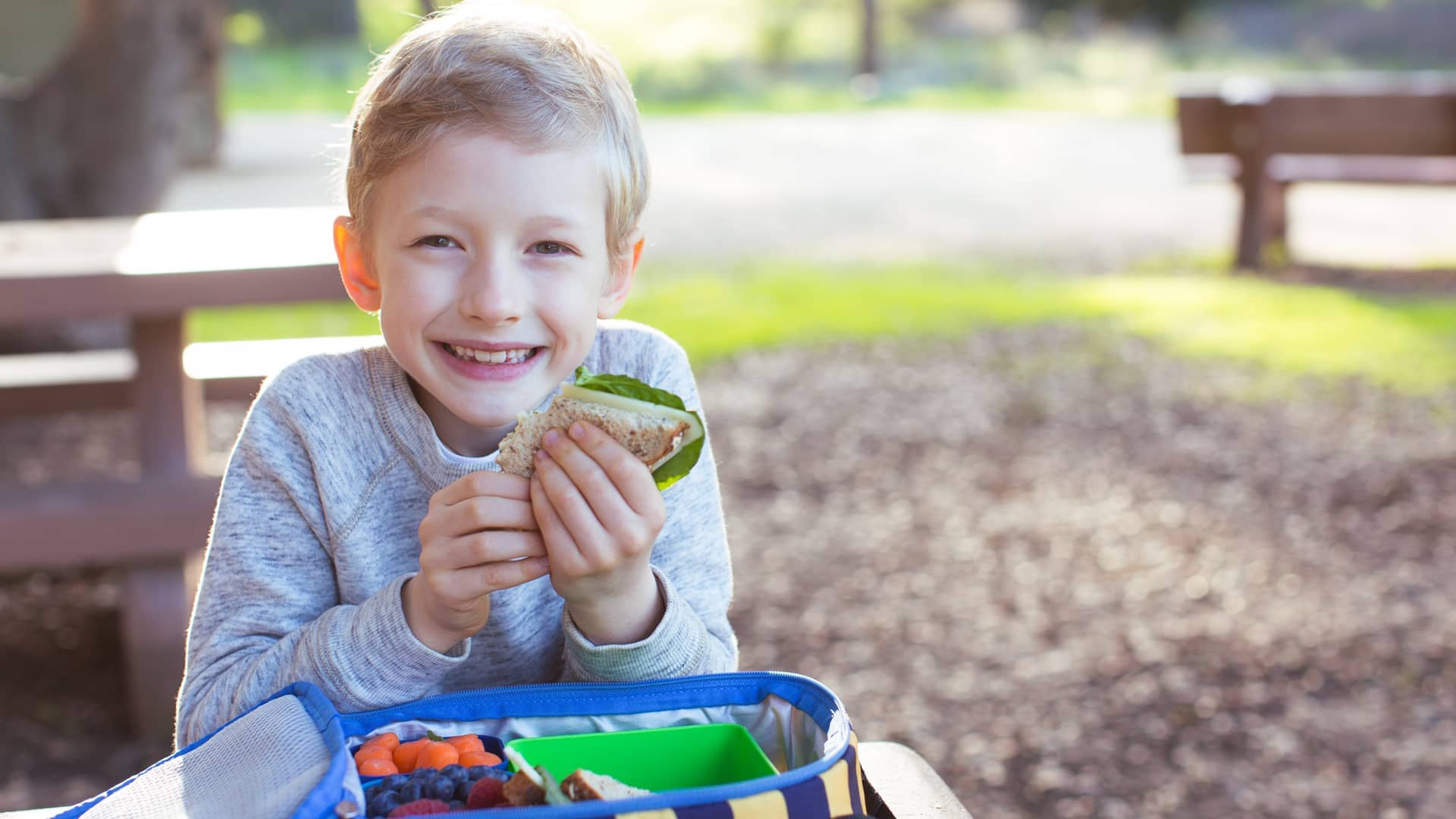 Almuerzos para niños: elige siempre la comida real frente a los ultraprocesados
