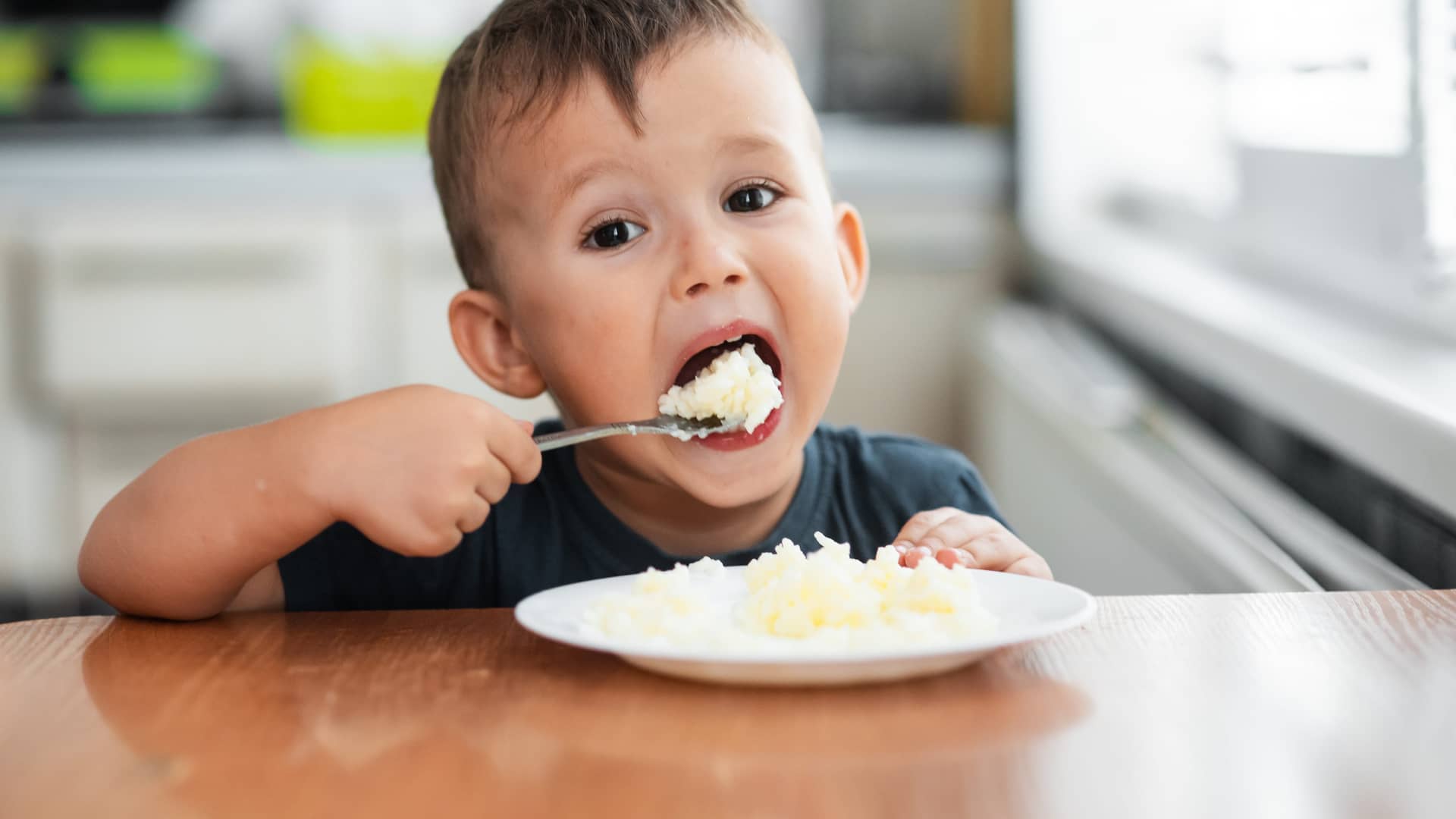 Menú del bebé de 1 año: ¿ya pueden comer de todo?
