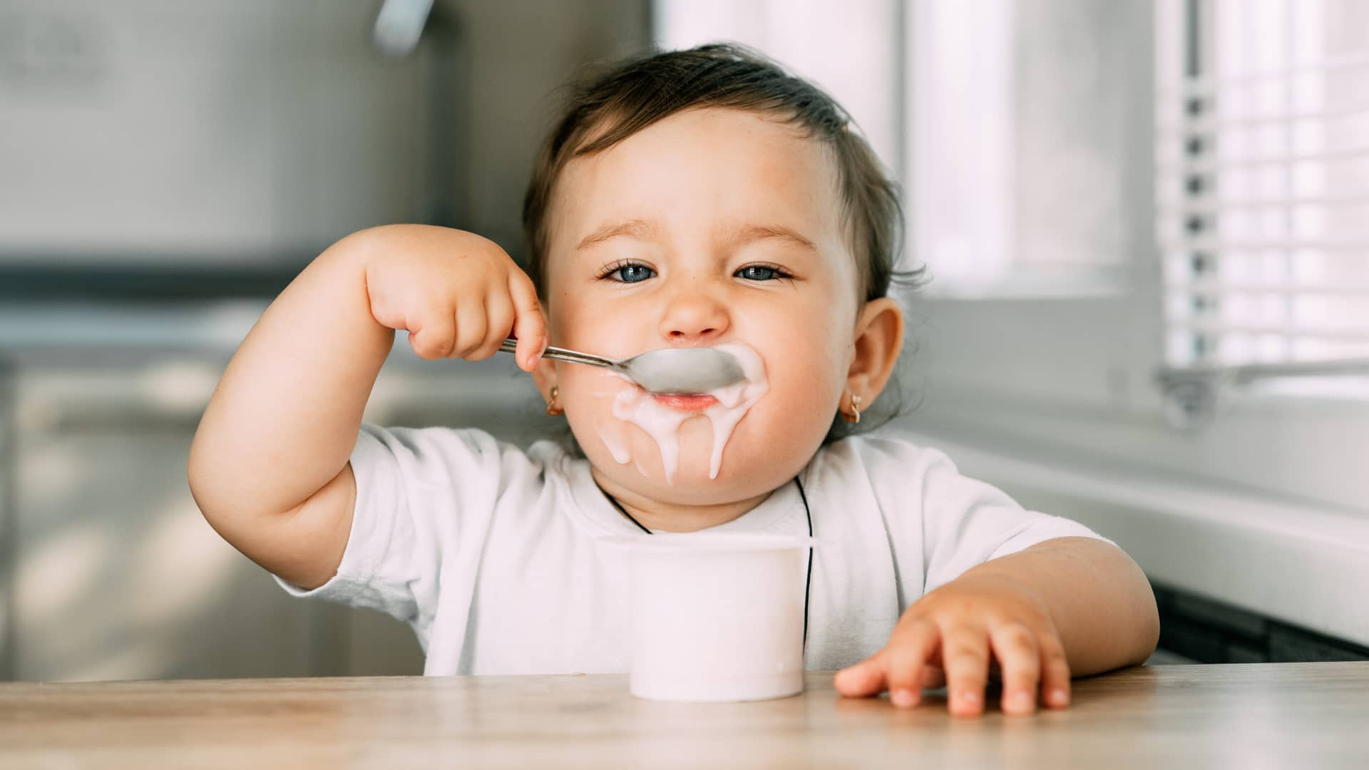 Menú del bebé de 9 meses: ya toma yogur y queso fresco