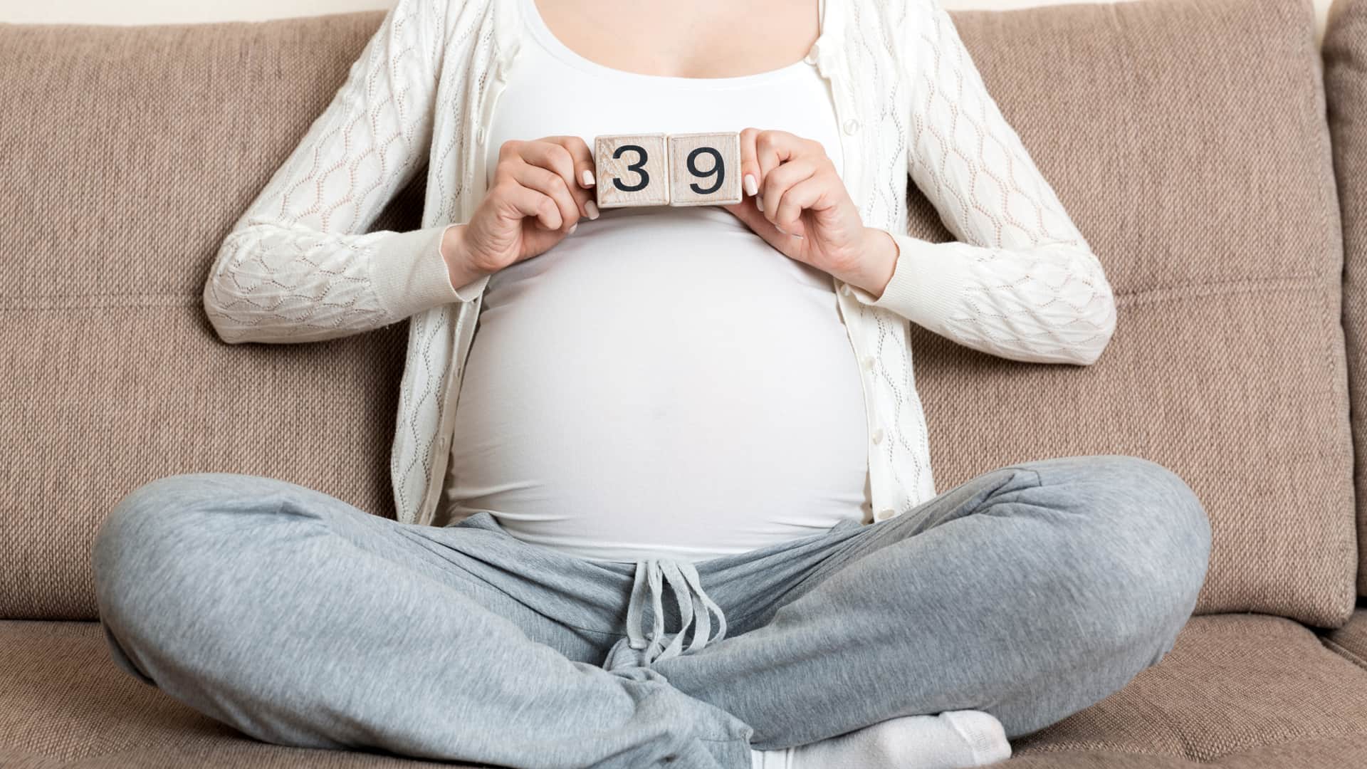 39 semanas de embarazo: te pondrán en monitores si presentas contracciones