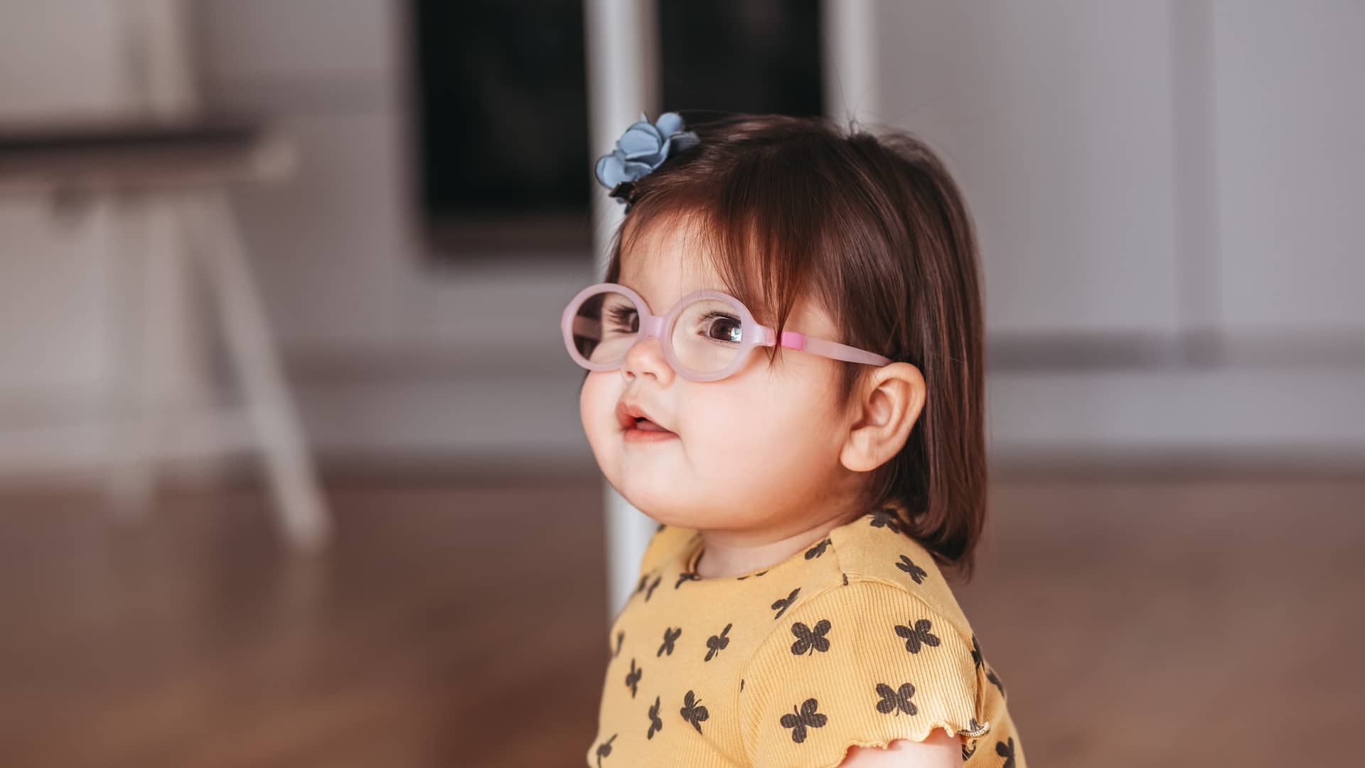 Astigmatismo en niños: visión borrosa debido a la forma del ojo