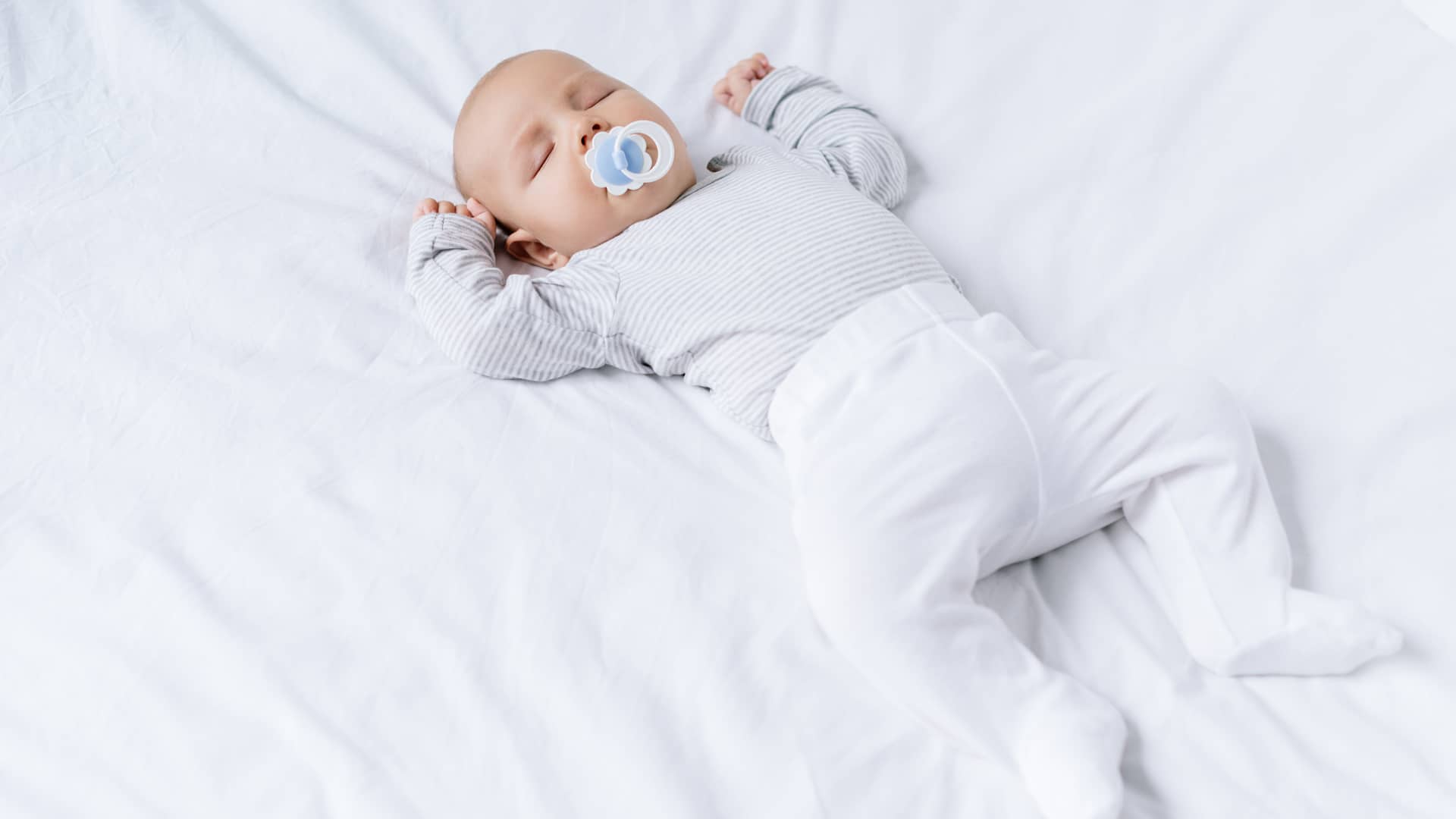 Dormir al bebé boca abajo aumenta el riesgo de muerte súbita